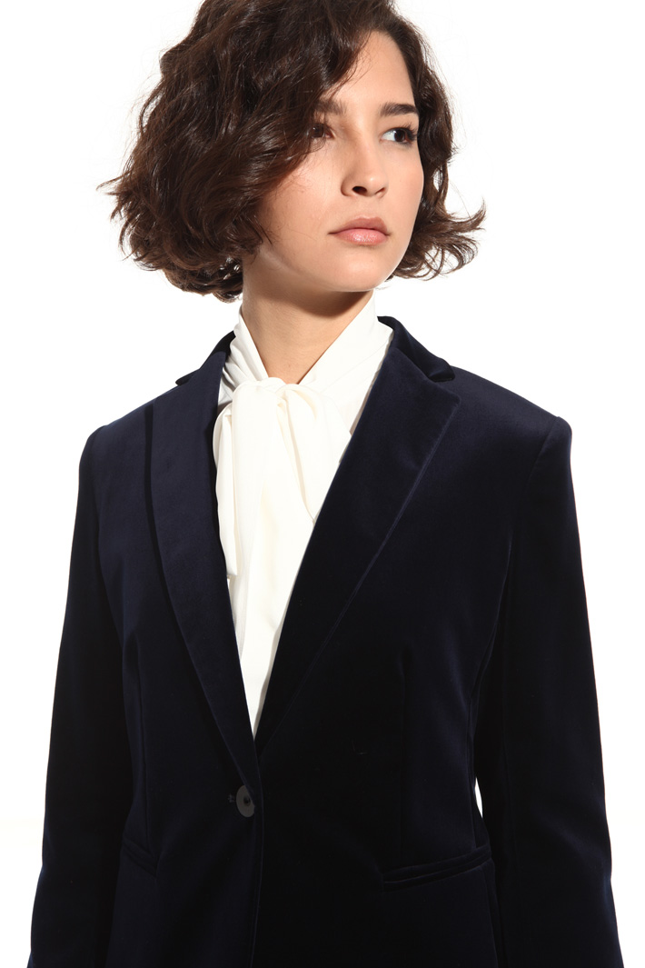 Velvet jacket
Intrend Velvet jacket
Intrend