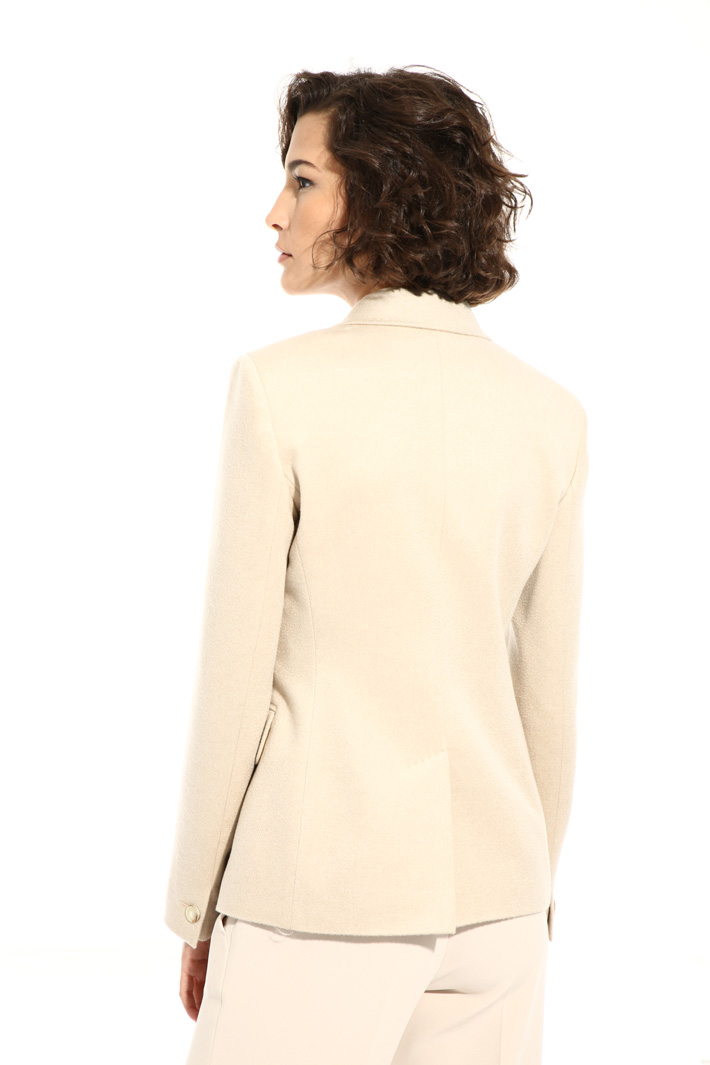 Cashmere and camel jacket
Intrend Cashmere and camel jacket
Intrend