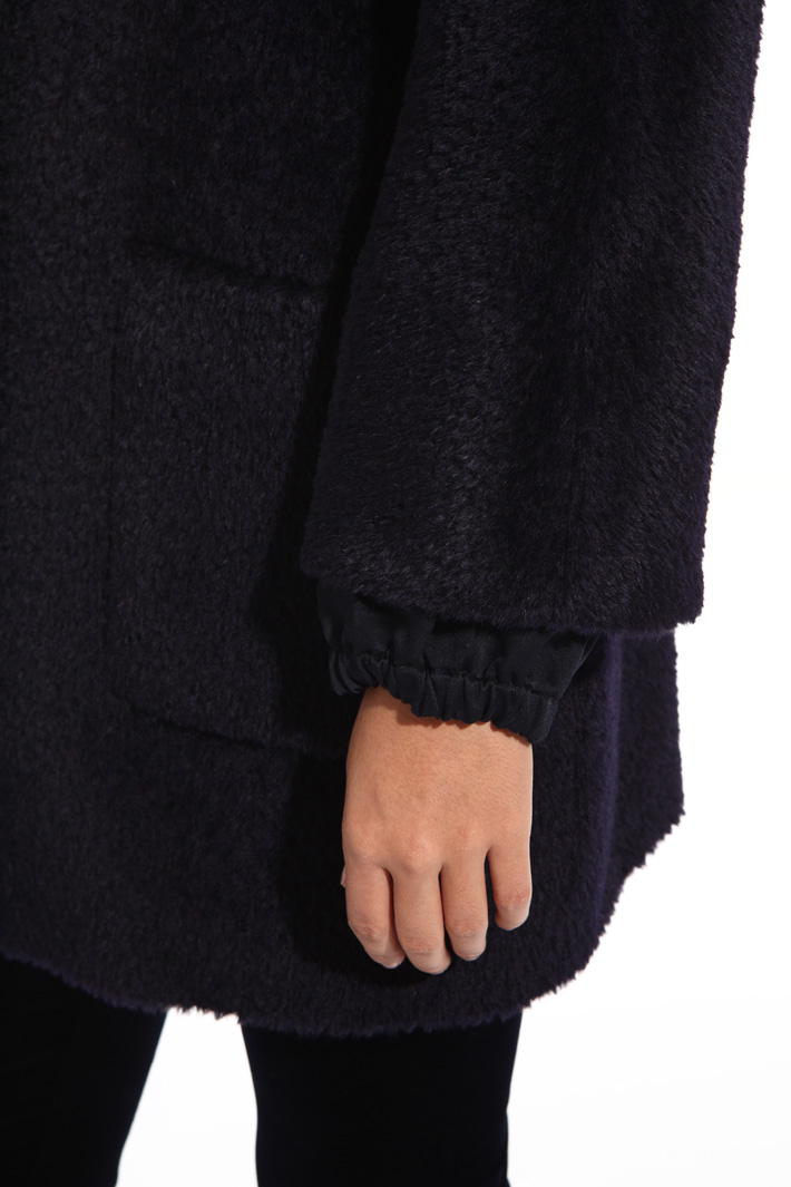 Alpaca and wool coat
Intrend Alpaca and wool coat
Intrend