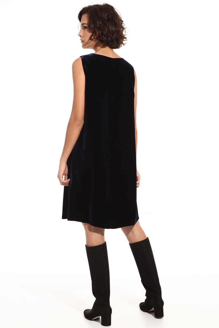 Sleeveless velvet dress Intrend Sleeveless velvet dress Intrend