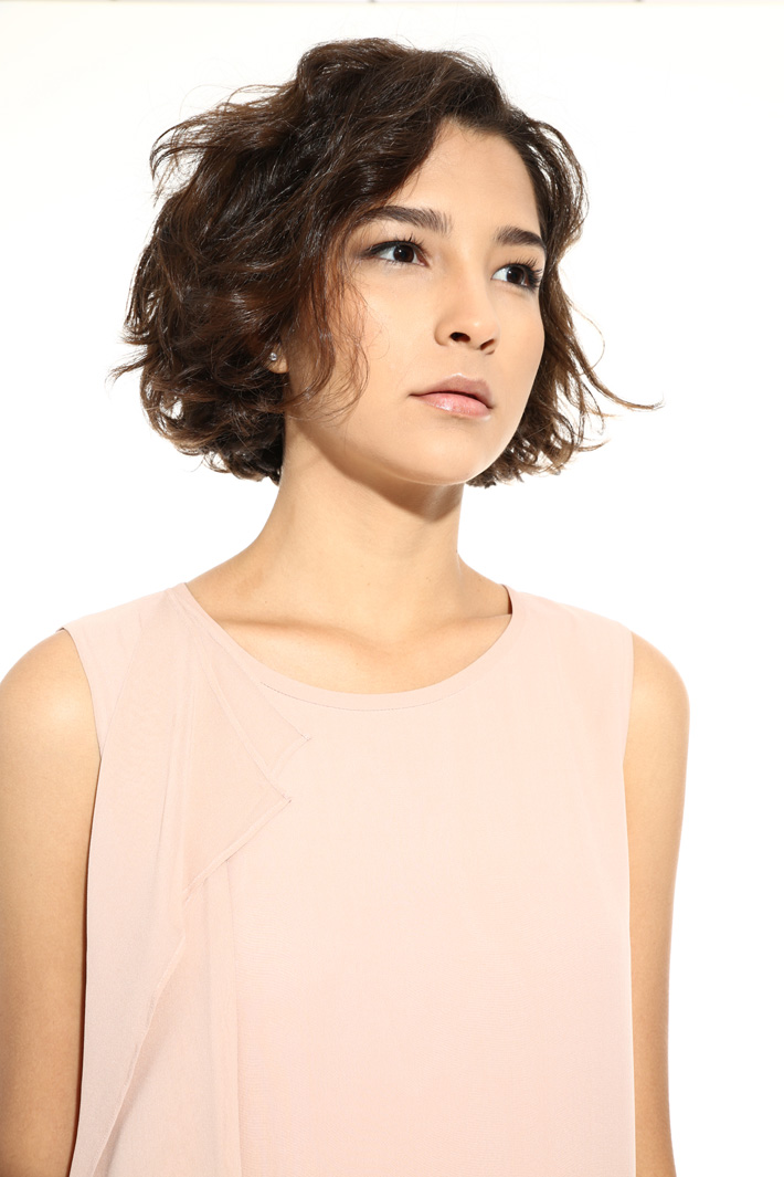 Sleeveless silk dress Intrend Sleeveless silk dress Intrend