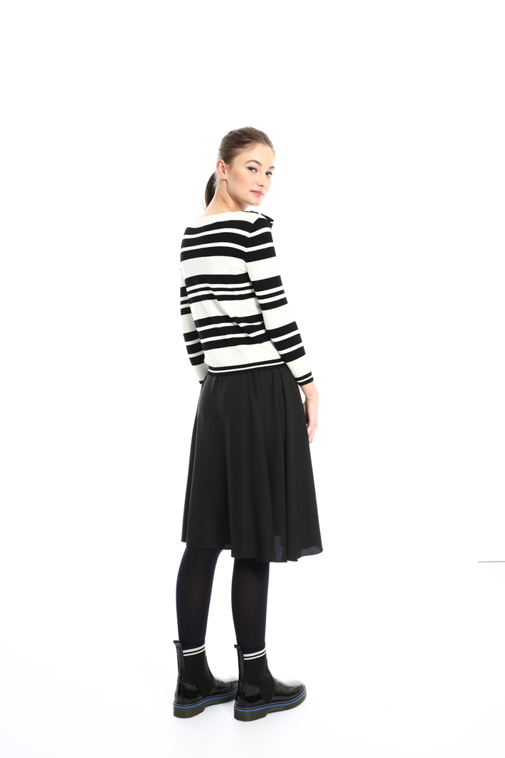 Sweater overlay dress Intrend Sweater overlay dress Intrend