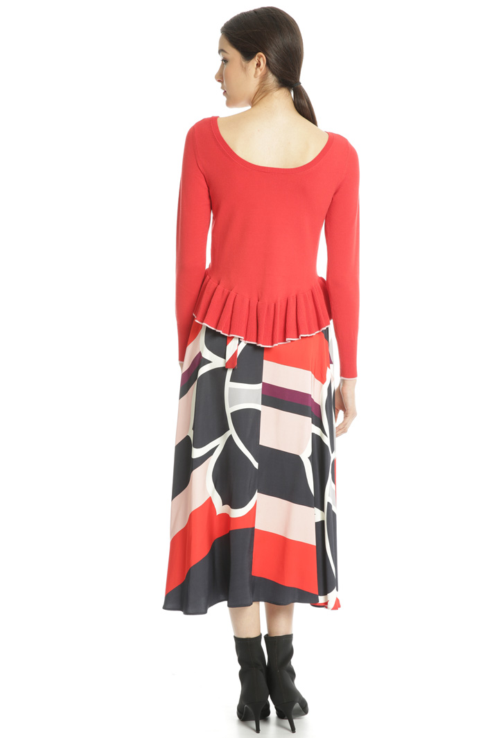Ruffled hem sweater Intrend Ruffled hem sweater Intrend
