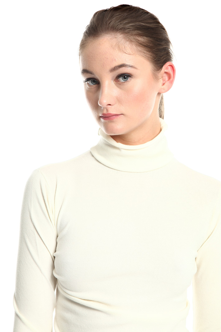 Viscose turtleneck top Intrend Viscose turtleneck top Intrend