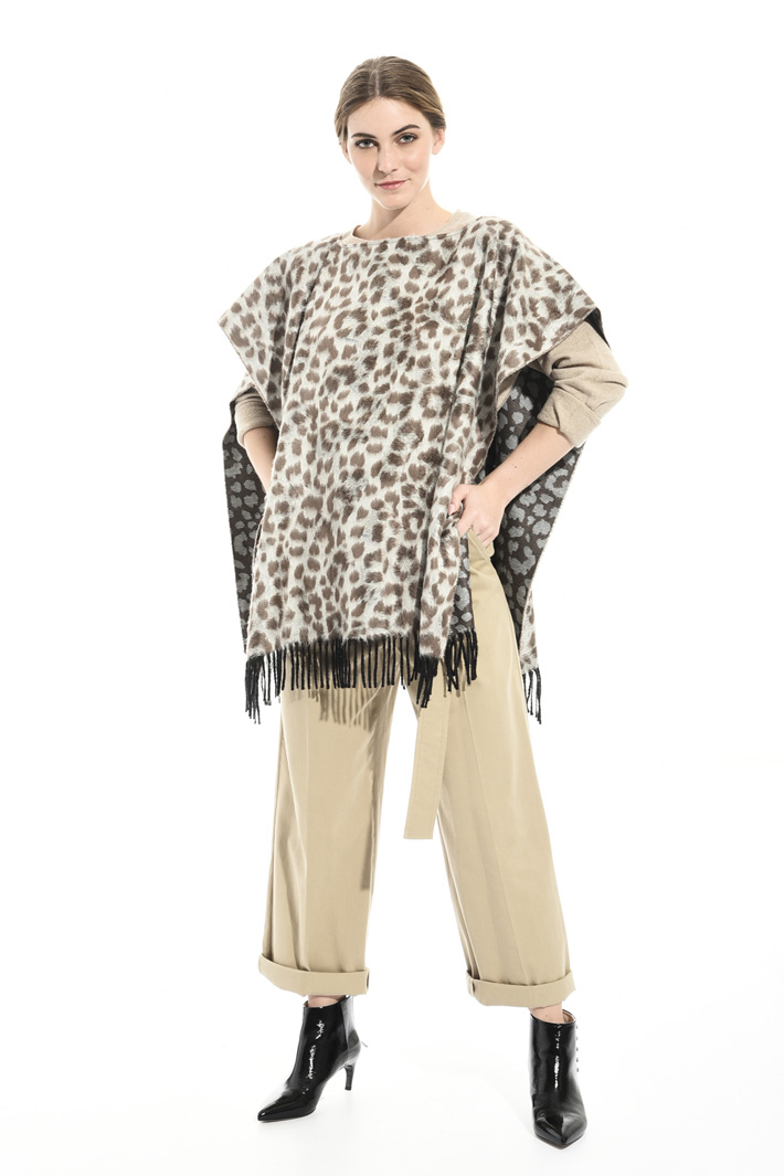 Fringed cape Intrend Fringed cape Intrend