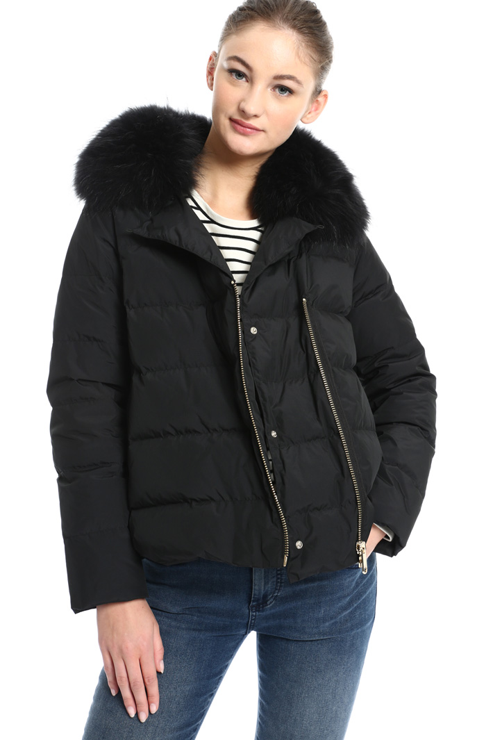 Fur trimmed down jacket Intrend Fur trimmed down jacket Intrend