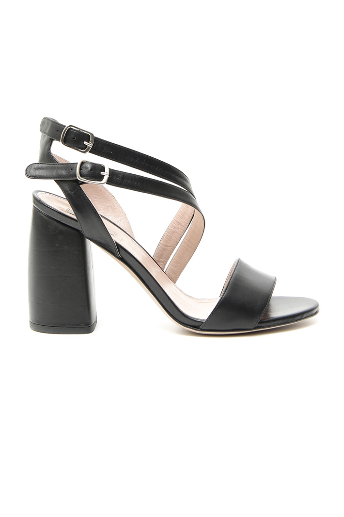 Leather sandals Intrend Leather sandals Intrend