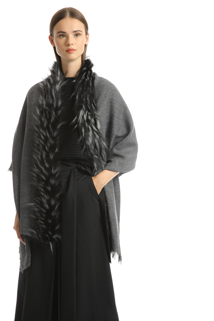 Fur-effect scarf Intrend Fur-effect scarf Intrend