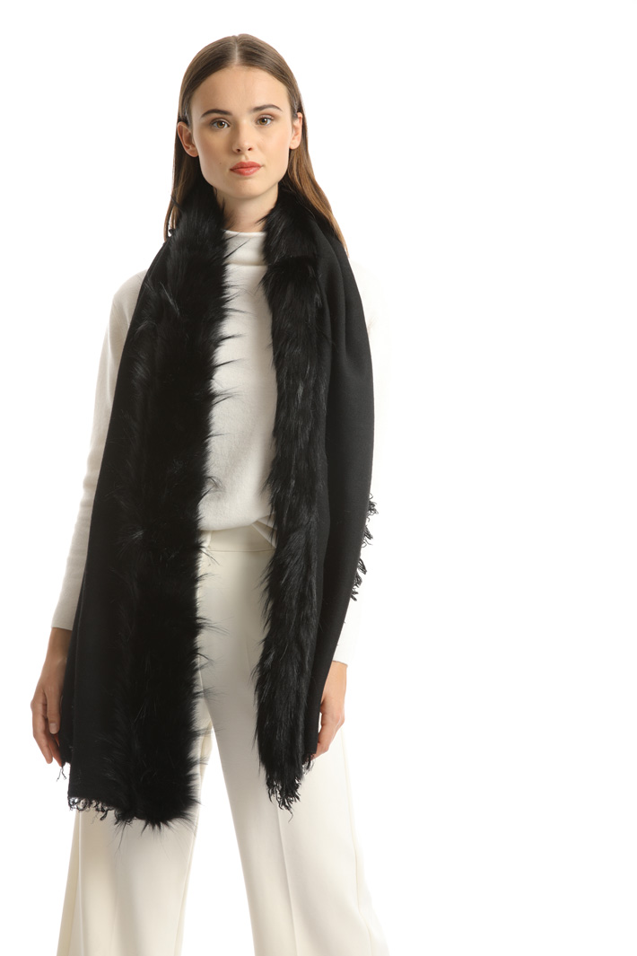 Fur-effect scarf Intrend Fur-effect scarf Intrend