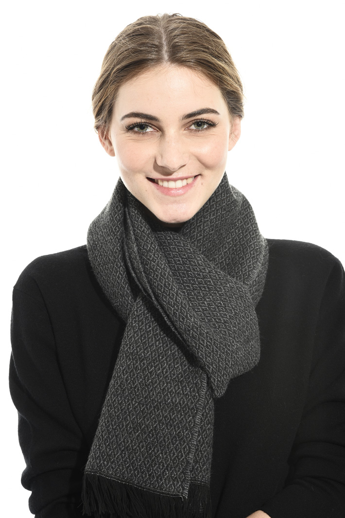 Soft viscose scarf Intrend Soft viscose scarf Intrend