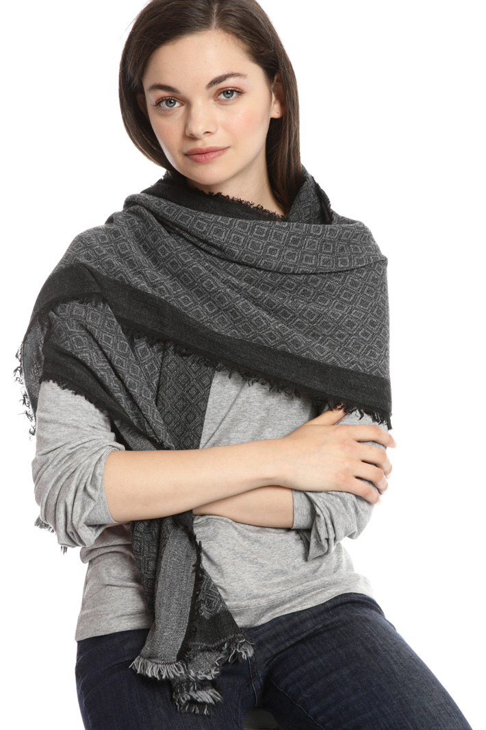 Fringed scarf Intrend Fringed scarf Intrend