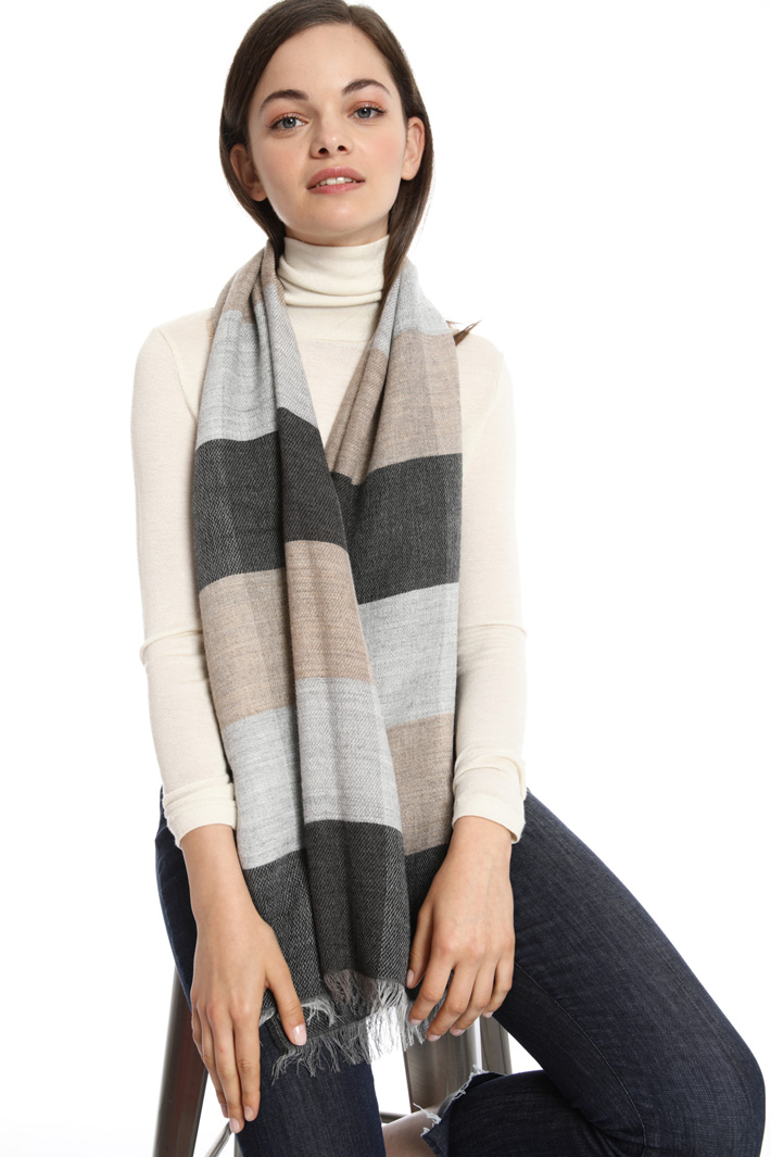 Soft wool and alpaca scarf Intrend Soft wool and alpaca scarf Intrend