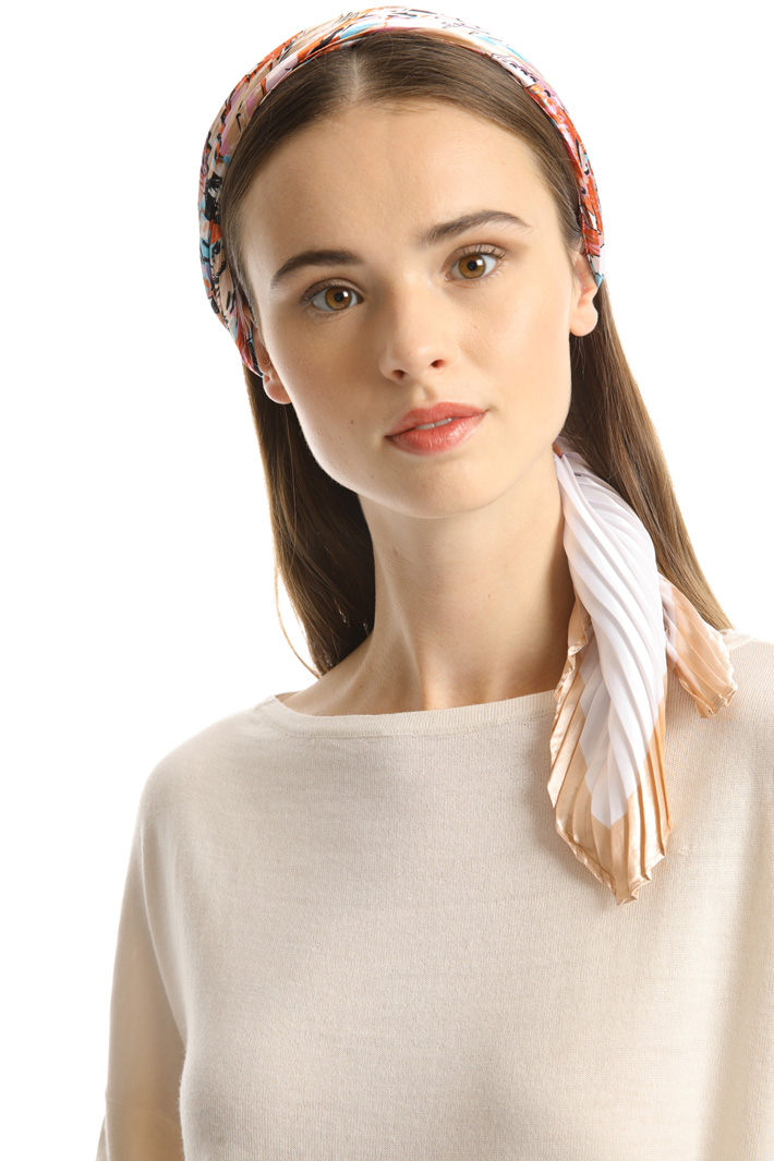 Viscose satin foulard Intrend Viscose satin foulard Intrend