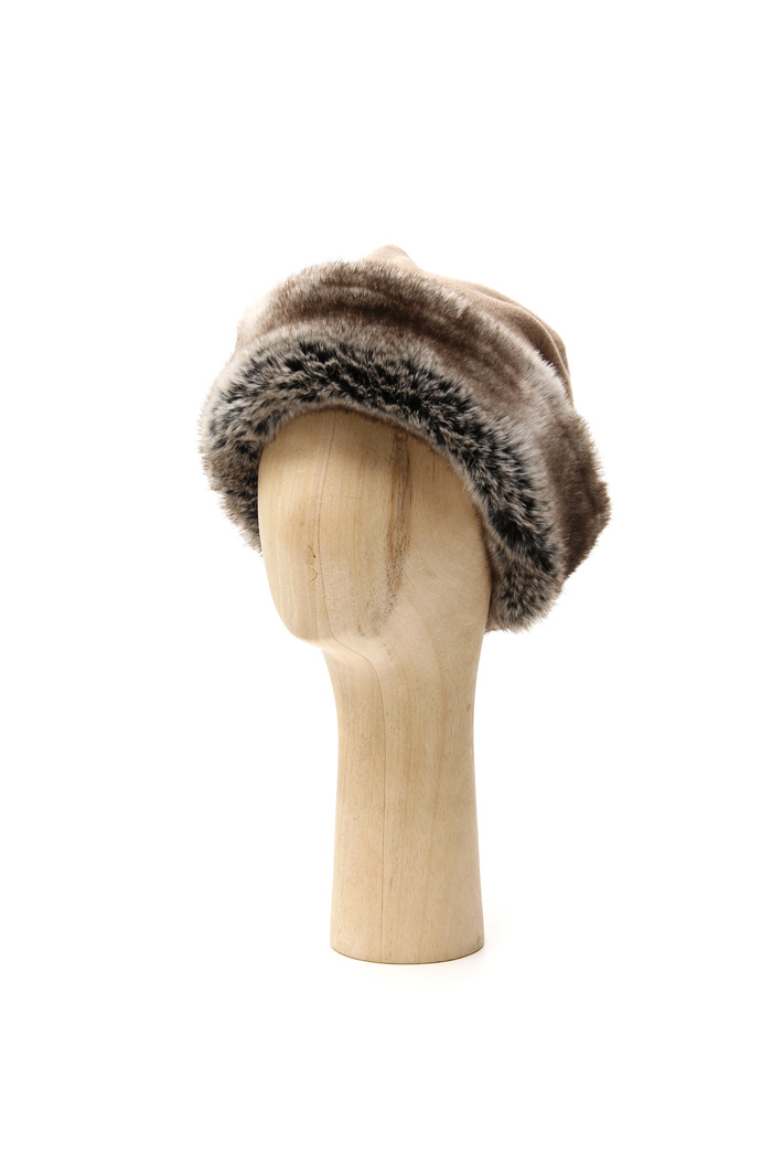 Fur-effect hat Intrend Fur-effect hat Intrend