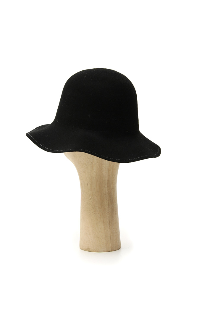 Wool cloche hat Intrend Wool cloche hat Intrend