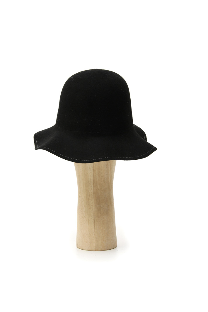 Wool cloche hat Intrend Wool cloche hat Intrend