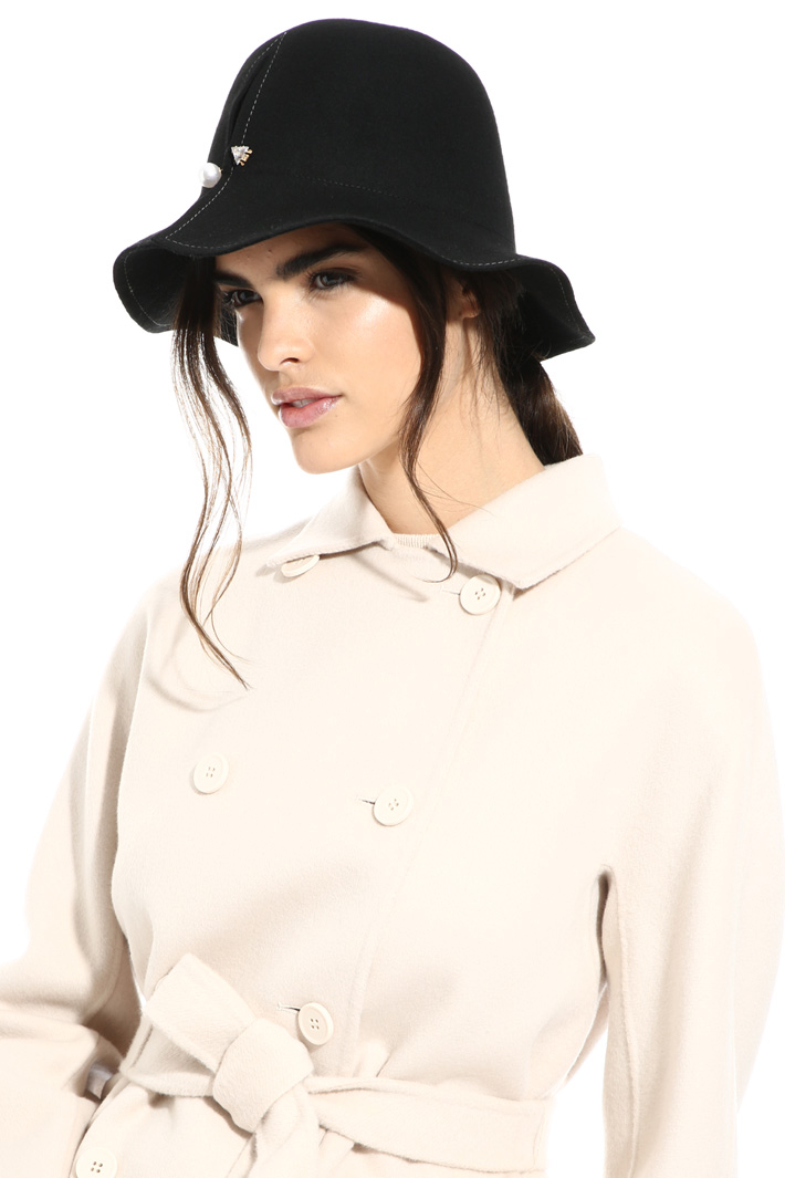 Wool cloche hat Intrend Wool cloche hat Intrend