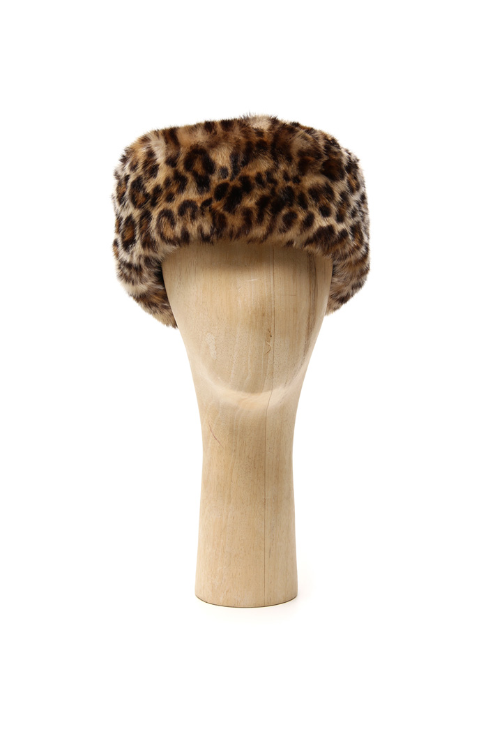 Fur-effect hat Intrend Fur-effect hat Intrend