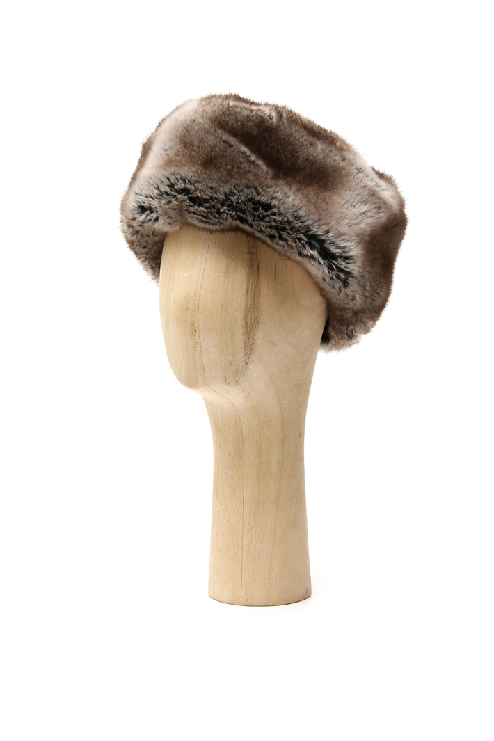 Fur-effect busby hat Intrend Fur-effect busby hat Intrend