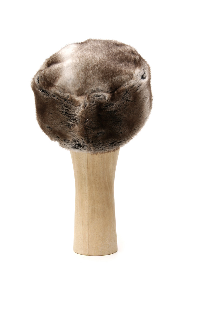Fur-effect busby hat Intrend Fur-effect busby hat Intrend