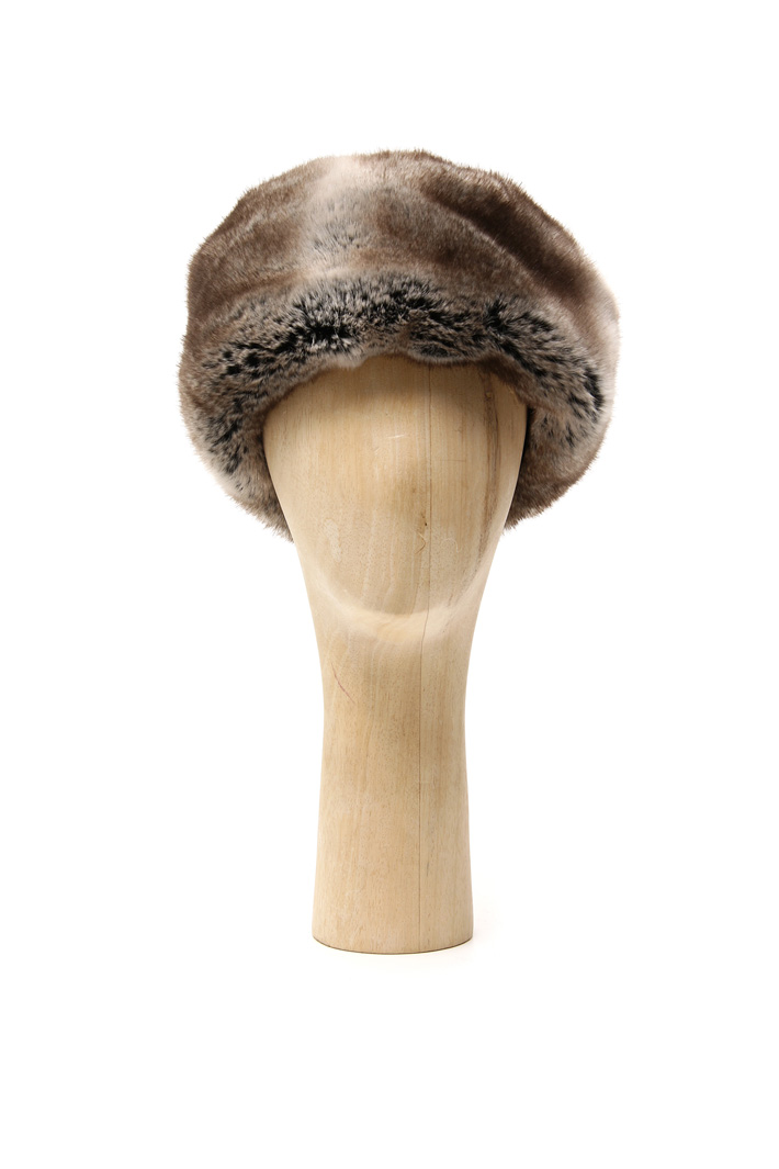 Fur-effect busby hat Intrend Fur-effect busby hat Intrend