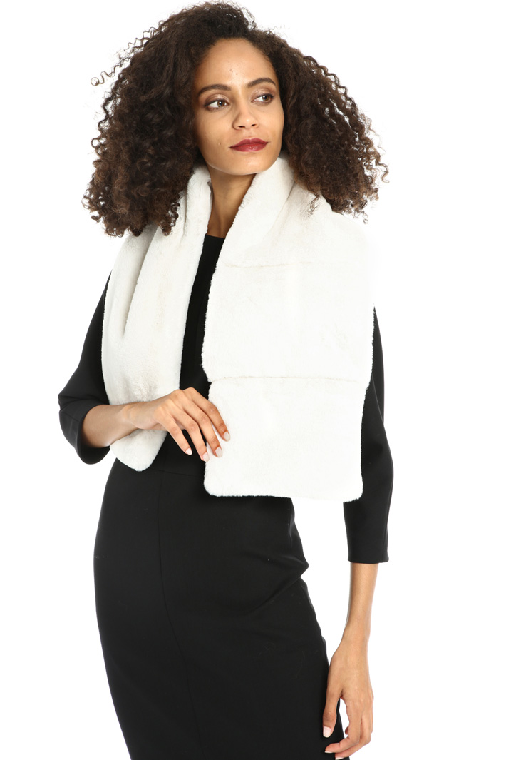 Faux fur stole Intrend Faux fur stole Intrend