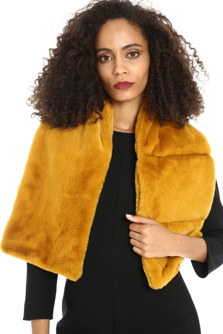 Faux fur stole Intrend Faux fur stole Intrend