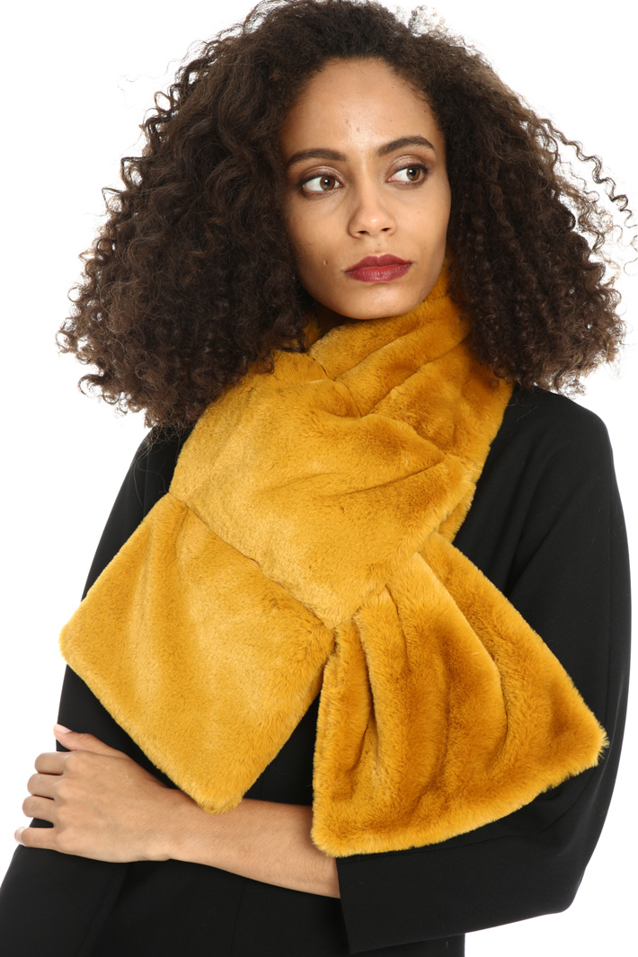 Faux fur stole Intrend Faux fur stole Intrend