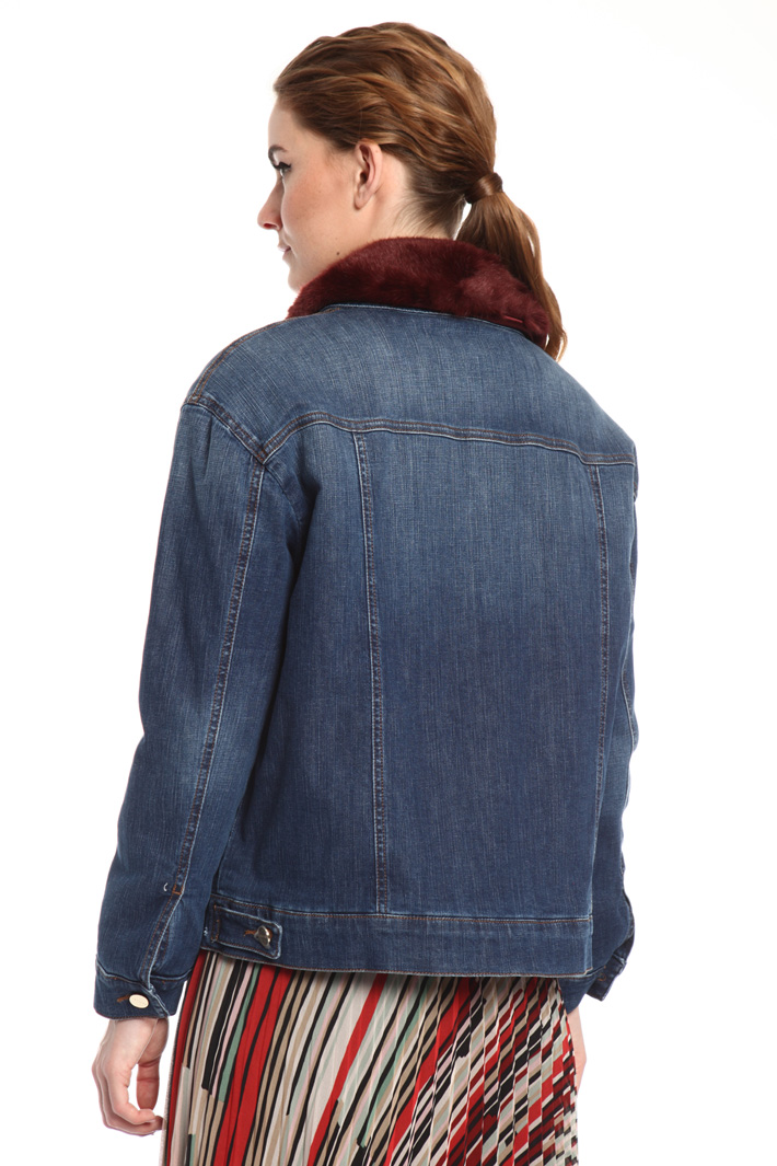 Lined denim jacket
Intrend Lined denim jacket
Intrend