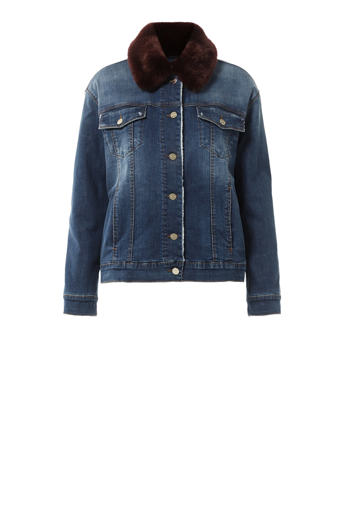 Lined denim jacket
Intrend Lined denim jacket
Intrend