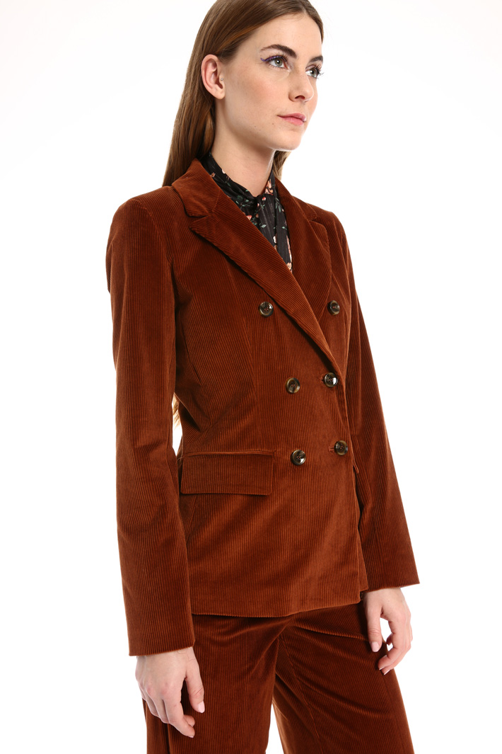 Double-breasted velvet jacket Intrend Double-breasted velvet jacket Intrend