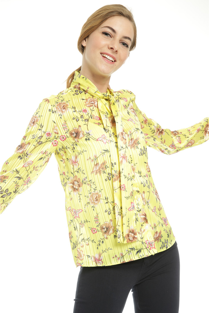 Chiffon shirt with top Intrend Chiffon shirt with top Intrend