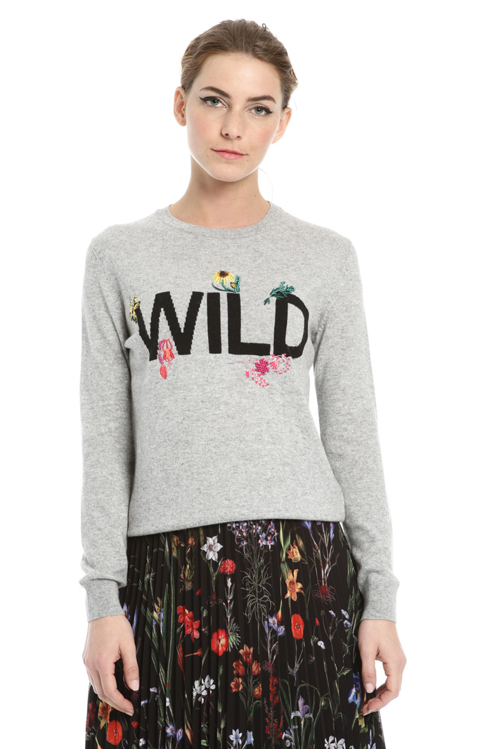 Sweater with embroidered beads Intrend Sweater with embroidered beads Intrend