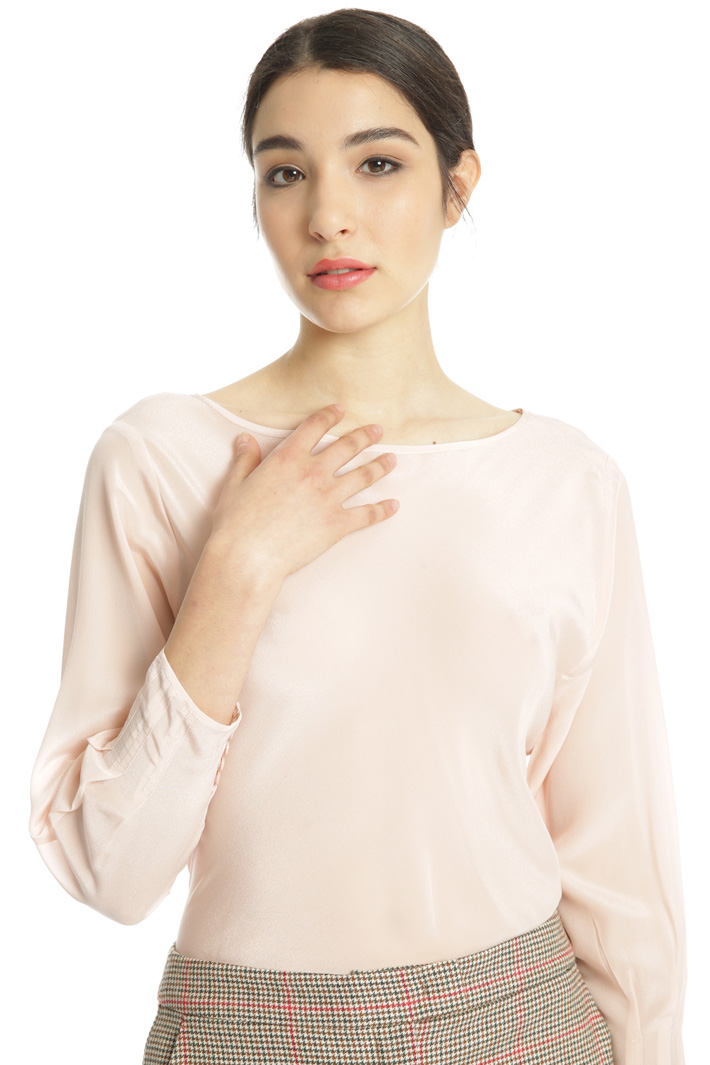 Jersey and crepe top Intrend Jersey and crepe top Intrend