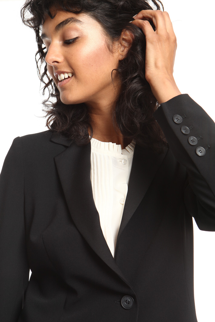 Crepe envers satin blazer Intrend Crepe envers satin blazer Intrend