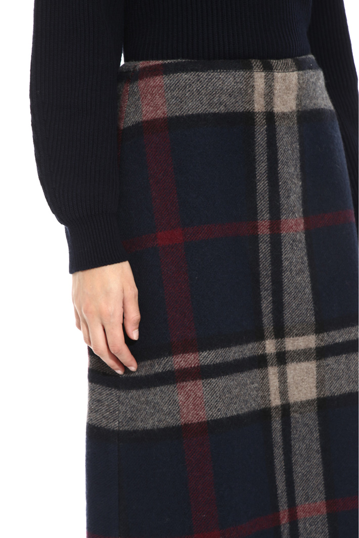 Fringed pure wool skirt Intrend Fringed pure wool skirt Intrend
