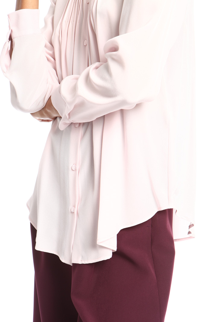 Pleated silk shirt Intrend Pleated silk shirt Intrend
