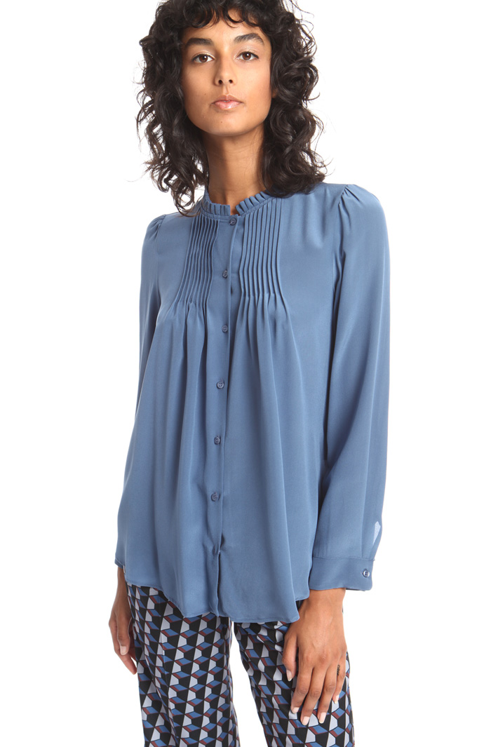 Pleated silk shirt Intrend Pleated silk shirt Intrend