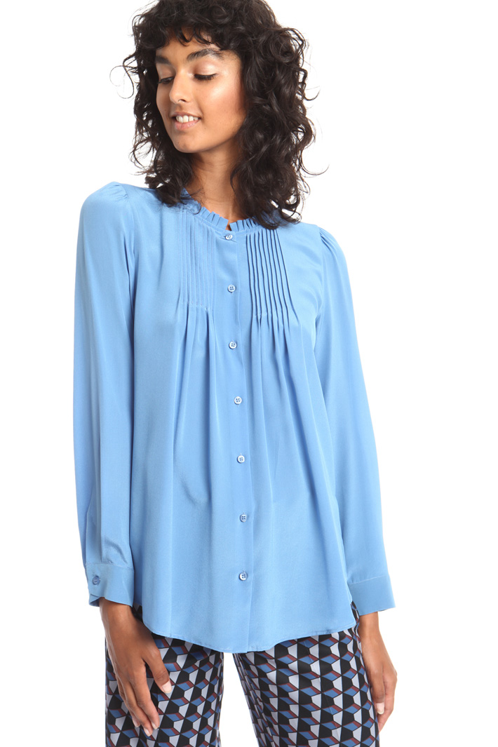 Pleated silk shirt Intrend Pleated silk shirt Intrend