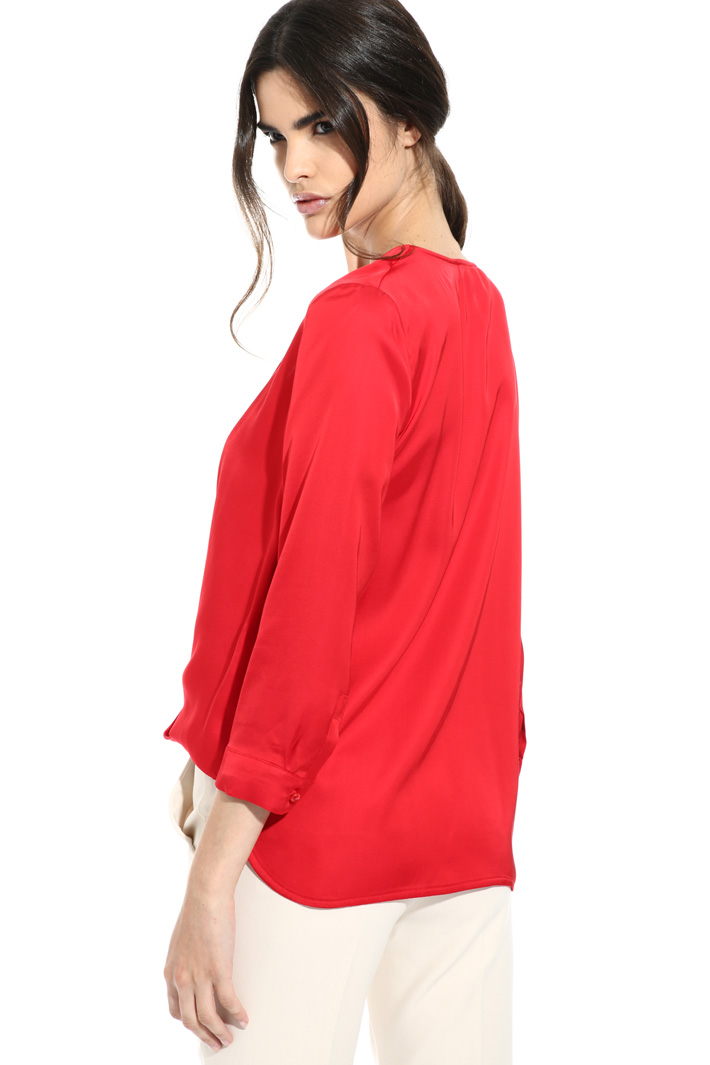 Viscose satin blouse Intrend Viscose satin blouse Intrend
