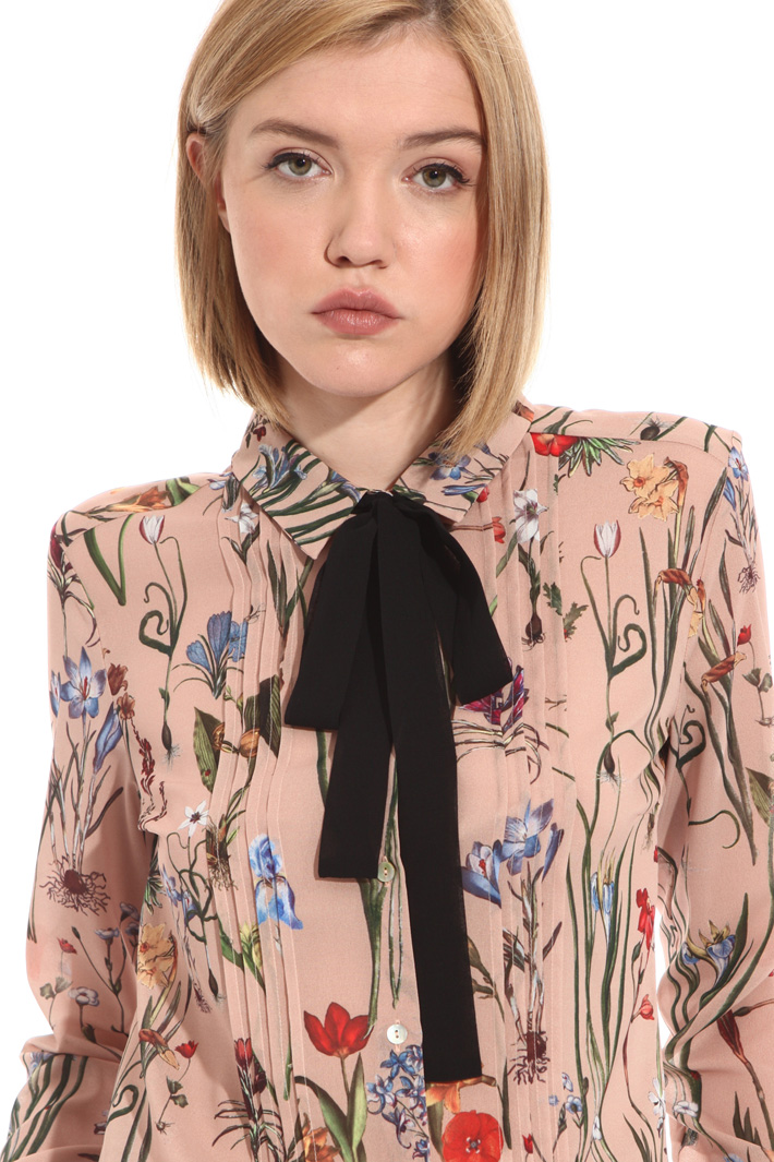Pleated shirt Intrend Pleated shirt Intrend