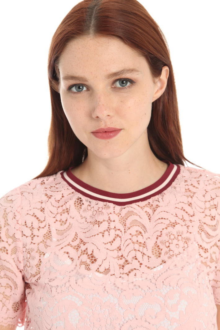 Embroidered cotton T-shirt Intrend Embroidered cotton T-shirt Intrend