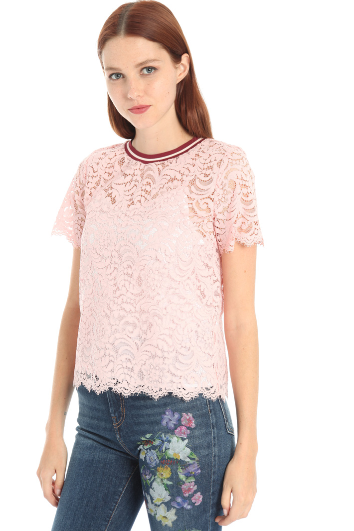 Embroidered cotton T-shirt Intrend Embroidered cotton T-shirt Intrend