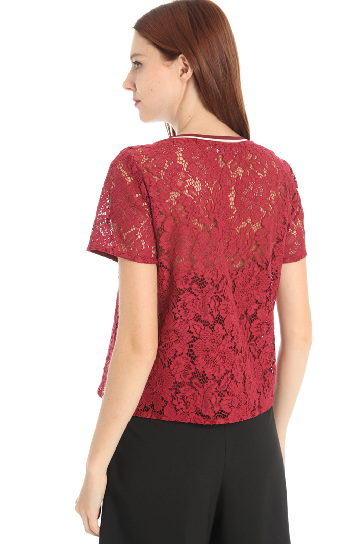 Embroidered T-shirt Intrend Embroidered T-shirt Intrend