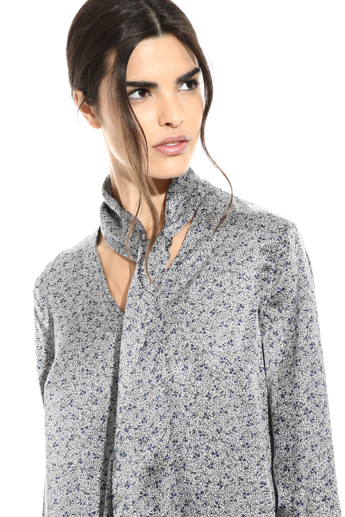 Pure silk blouse Intrend Pure silk blouse Intrend