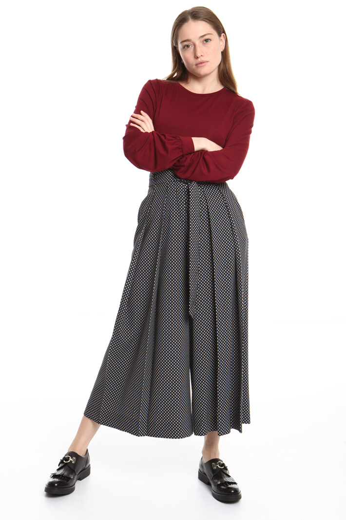 Wide-leg pleated trousers Intrend Wide-leg pleated trousers Intrend