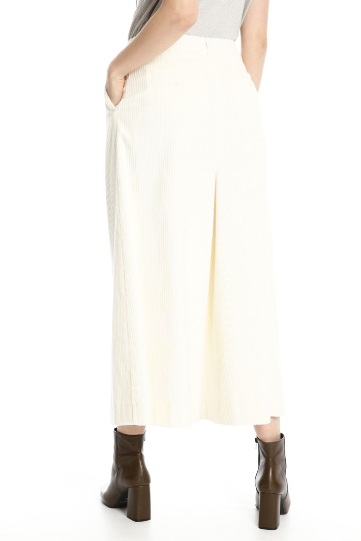 Wide leg velvet trousers Intrend Wide leg velvet trousers Intrend