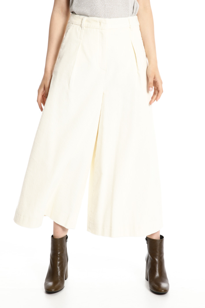 Wide leg velvet trousers Intrend Wide leg velvet trousers Intrend
