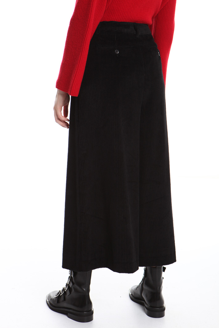 Wide leg velvet trousers Intrend Wide leg velvet trousers Intrend