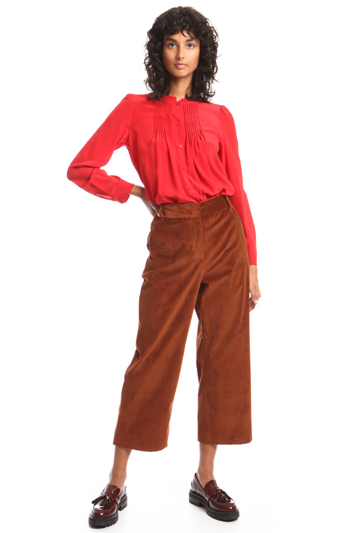 Cropped velvet trousers Intrend Cropped velvet trousers Intrend